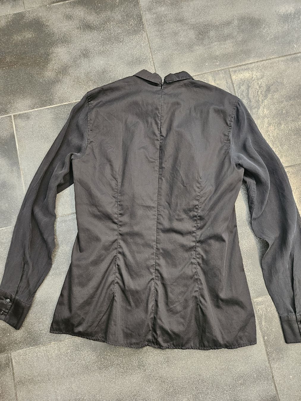 Drykorn Camicette: Damen Bluse schwarz Grösse M DRYKORN – Nuovo (secondo la descrizione) da Ormalingen venduto da nomolnoi 1