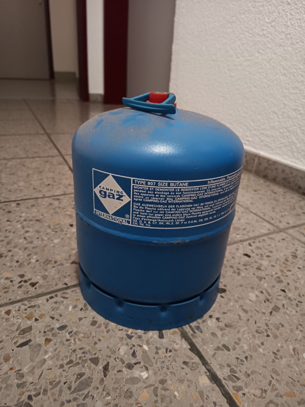 Campingaz Gas-Geräte & -Technik: Camping Gas Flasche – Neu (gemäss Beschreibung) aus Rüti ZH von Zirbeli0