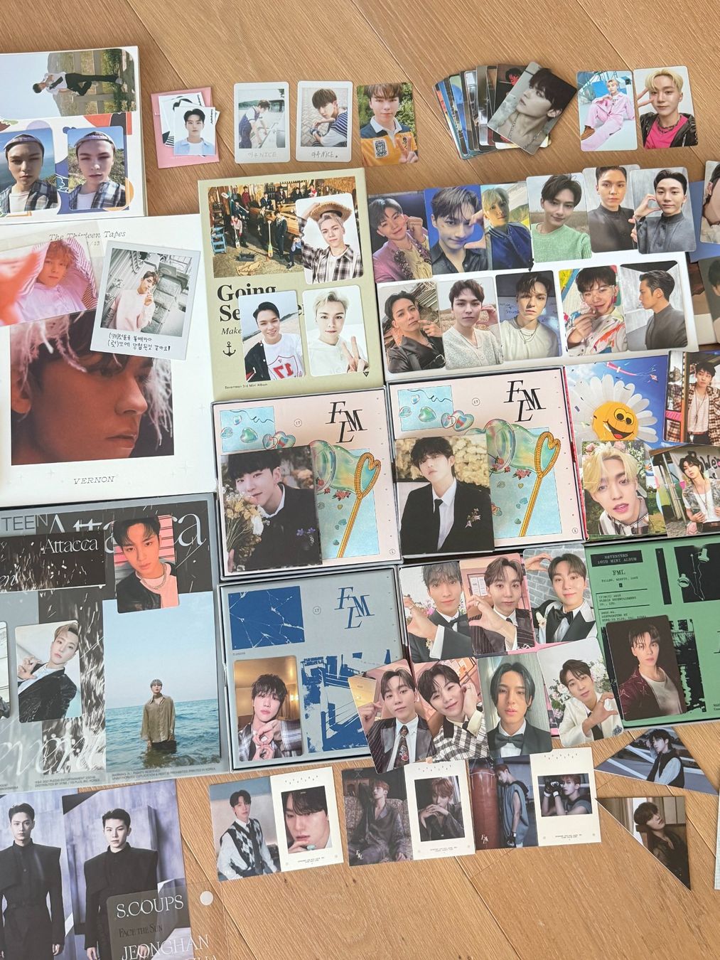 CD: Seventeen albums + photocards – Usato da Dübendorf venduto da alice_11 3