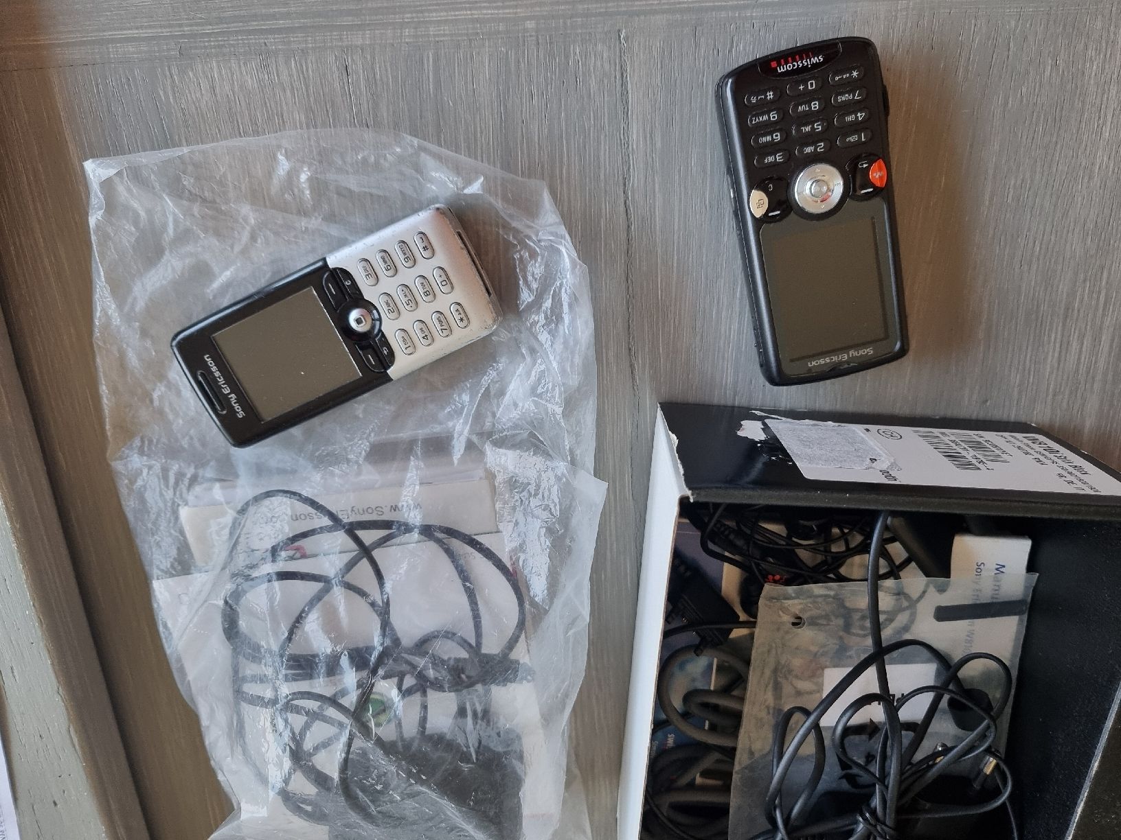 Ericsson Telefoni cellulari / Smartphones: 2 defekte Sony Ericsson Handy – Difettoso da himmelried venduto da bribuli 2