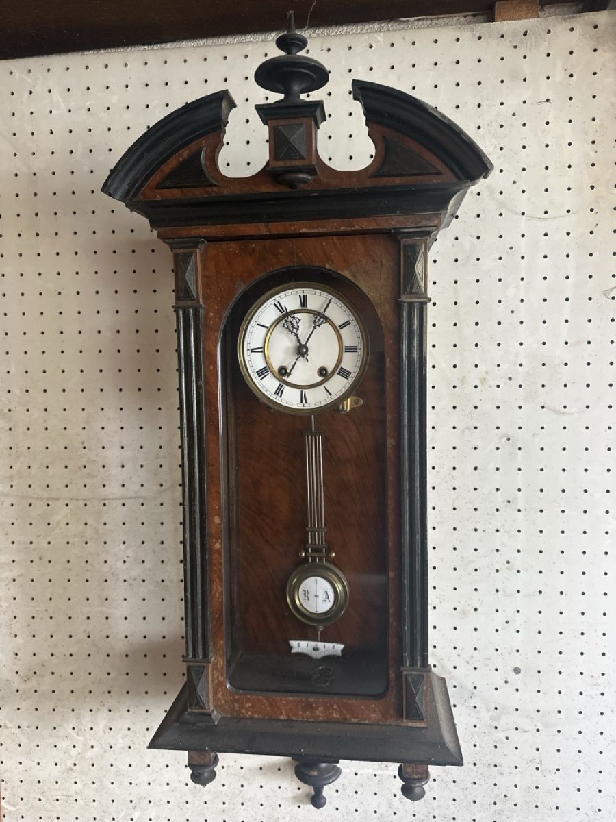 Orologi da terra & Orologi da parete: Antike Wanduhr Pendeluhr – Difettoso da Baar venduto da Hillsboro