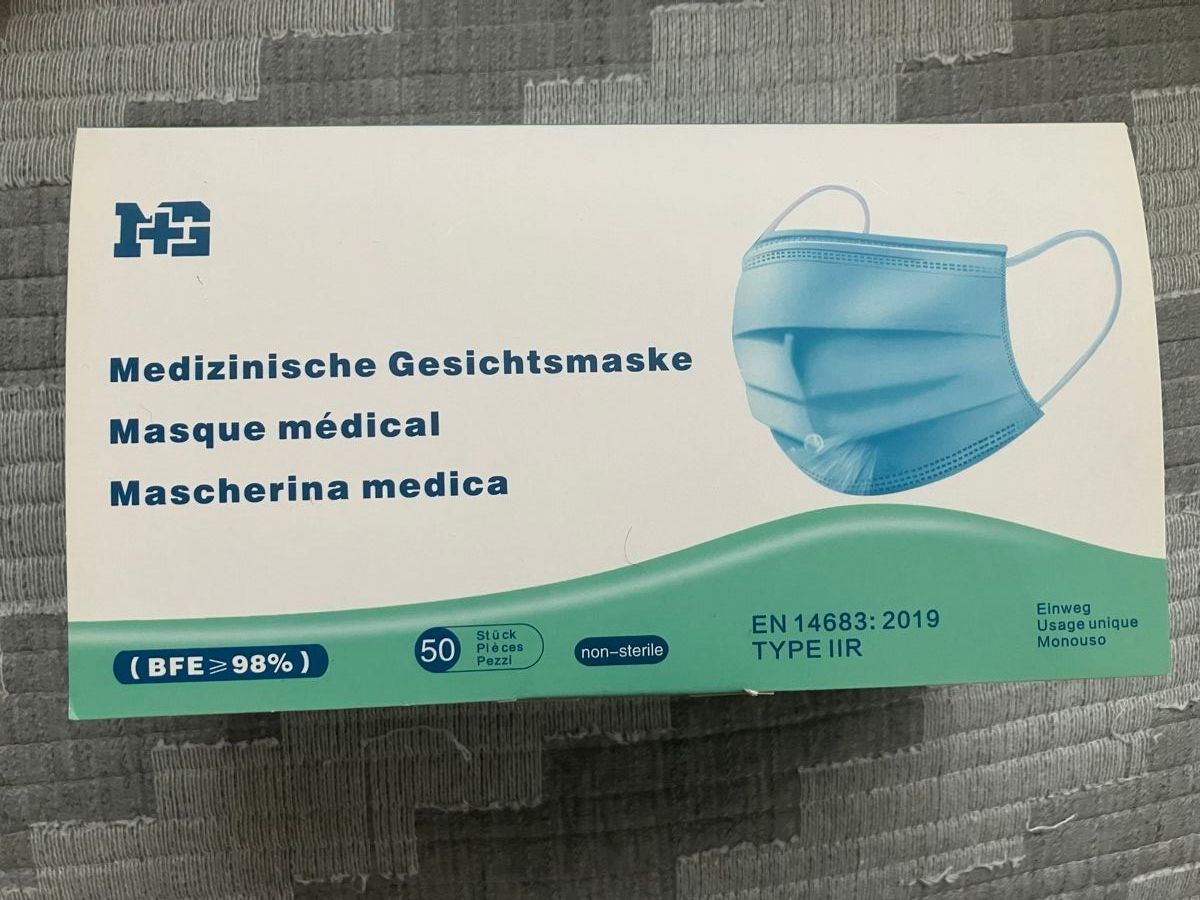 Protezione per viso e udito: Masques médicaux – Nuovo e nell'imballaggio originale da Pully venduto da claddagh 1