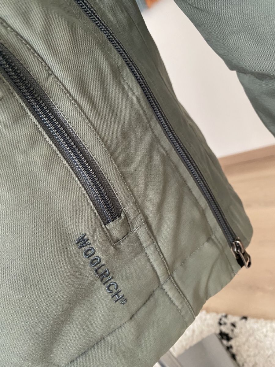 Woolrich Cappotti: Hochwertige Original Woolrich Daunenjacke Olive – Usato da Buchs ZH venduto da crazyhandbaggirl123 7