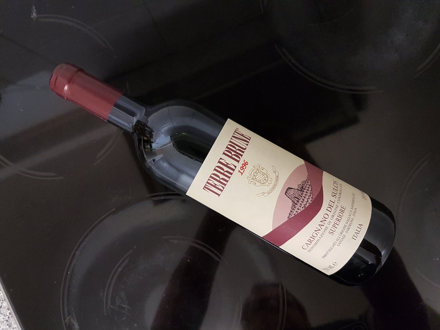 Vino: Terre  Brune  1996    Santadi – Nuovo (secondo la descrizione) da Grenchen venduto da poggione 9