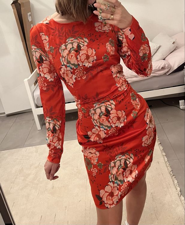 Robe Courte Rouge Zara - Modèle Mini, Neuve Avec étiquette, Taille XS (parfaite Pour Soirée Ou Sortie)