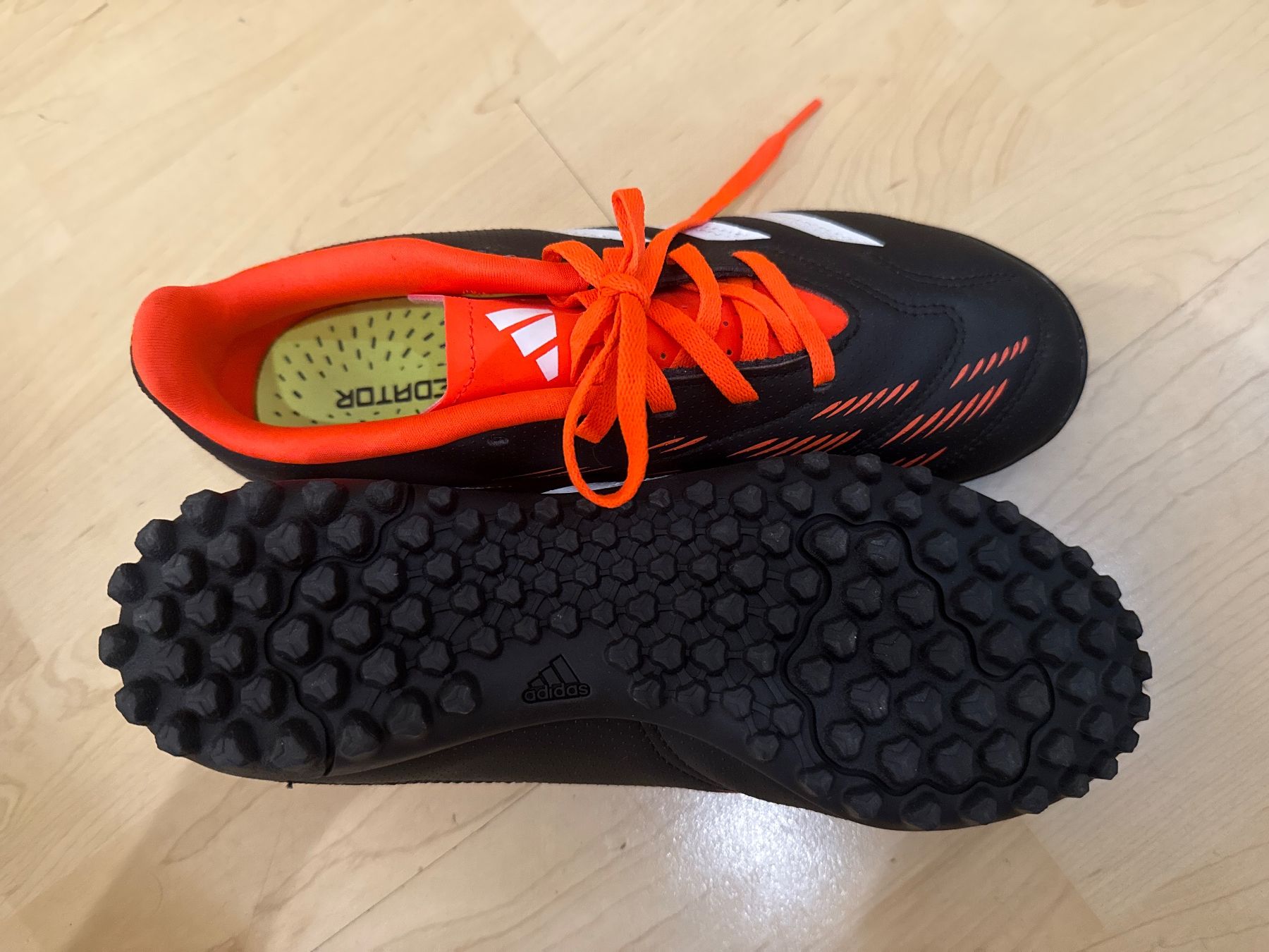 Adidas Chaussures hommes: neue Turnschuhe Adidas Predator gr. 38 2/3 – Neuf (Voir description) à Uster par pas_ytj2 1