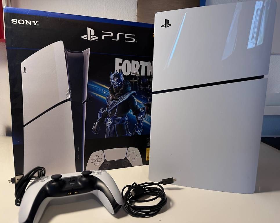 Sony Konsolen: Playstation 5 Digital Edition 2025 – Gebraucht aus La Tour-de-Peilz von bas_5vqm
