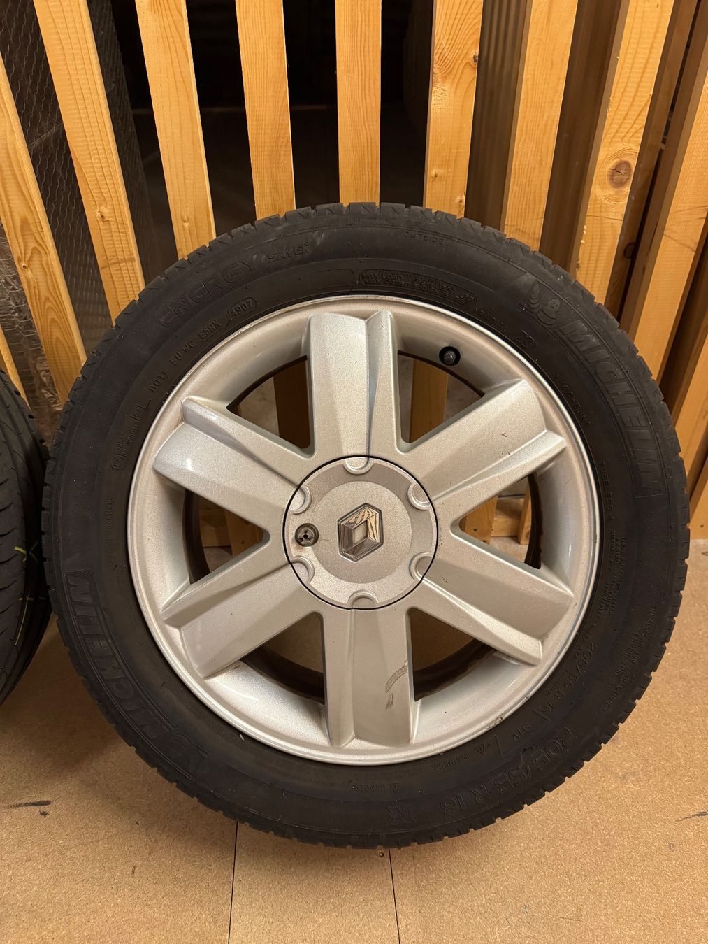 Renault Cerchioni: Alufelgen mit Michelin Sommerreifen – Usato da Zürich venduto da ThaliaL 4