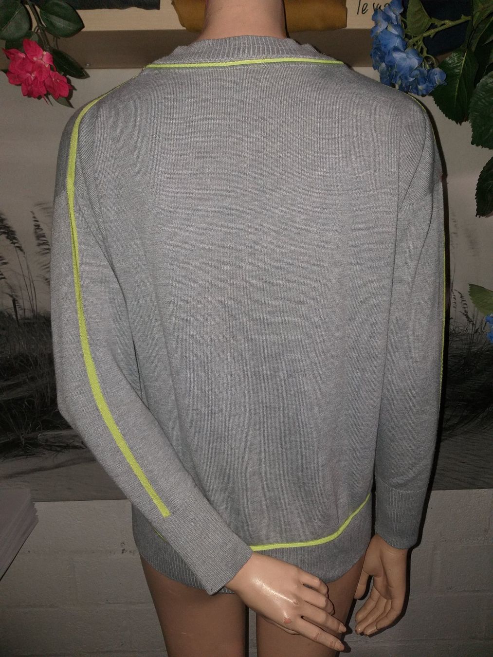 Guess Maglioni & Felpe: GUESS Pullover taille / Grosse S – Usato da Cossonay-ville venduto da Super-Price-Quality 7