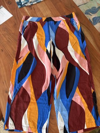 Bunte Culotte 3/4 Hose Gr. 44sommerlich gemustert leinenarti