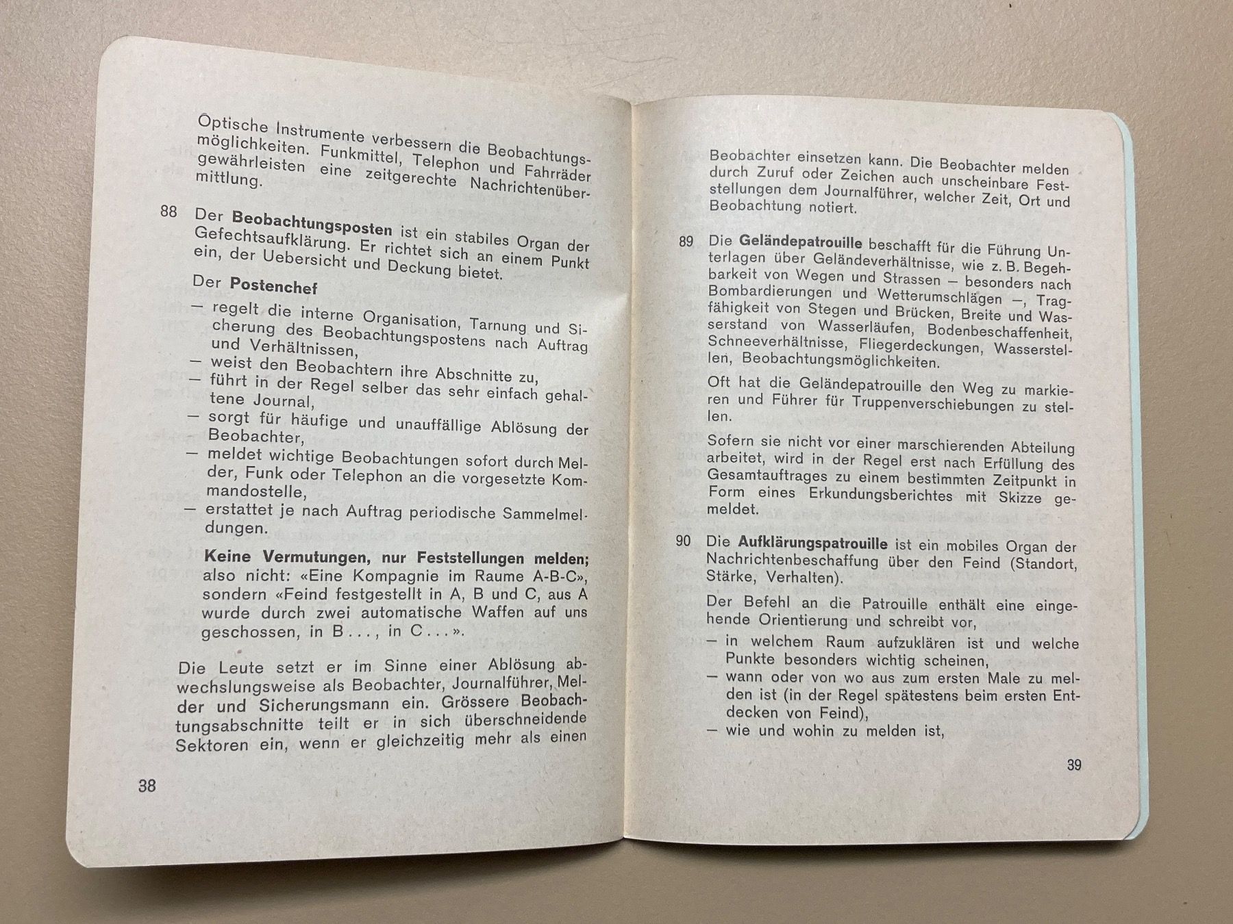Schweizer Armee Tutti gli attrezzi: Die Sturmgewehrgruppe im Gefecht - Schweizer Armee – Usato da Brütten venduto da Hst1 8
