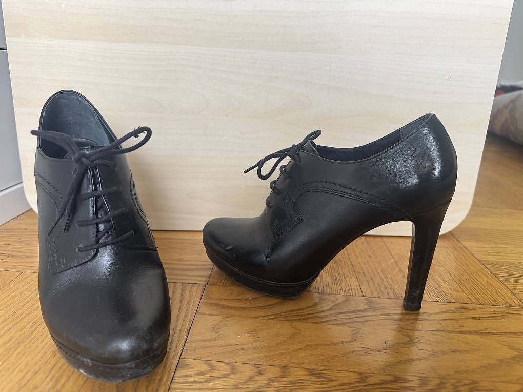 Scarpe da donna: Bottines Minelli taille 38 – Usato da Les Acacias venduto da DeborahK03 1