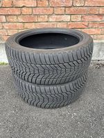 2 x 245/45/19 Hankook Winterreifen 