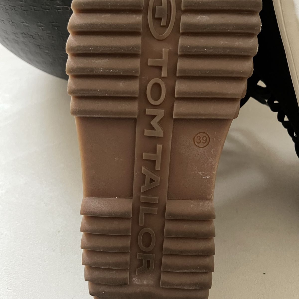 Scarpe da uomo: Cooler Turnschuh Stoff Tom Tailor 39 – Nuovo (secondo la descrizione) da Buochs venduto da charlie18 5