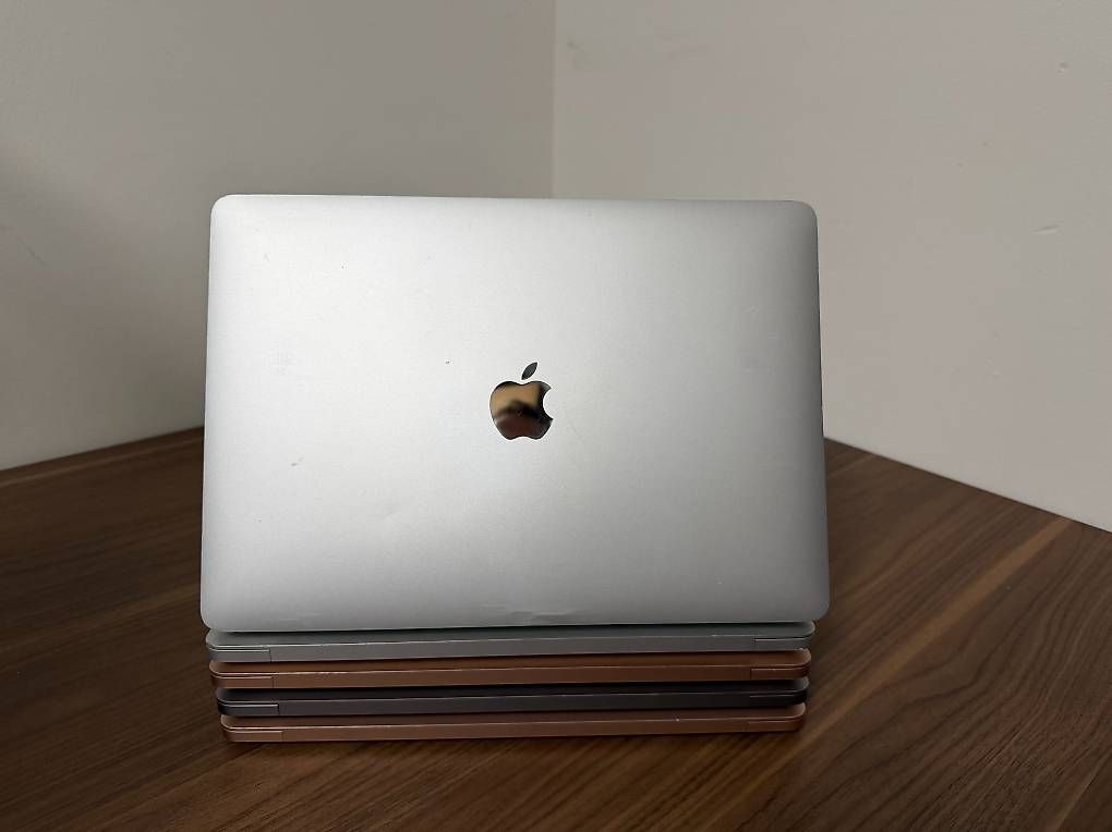 Apple Notebook: 5 x MacBook Air 13 2019 – Usato da Zürich venduto da muha 3