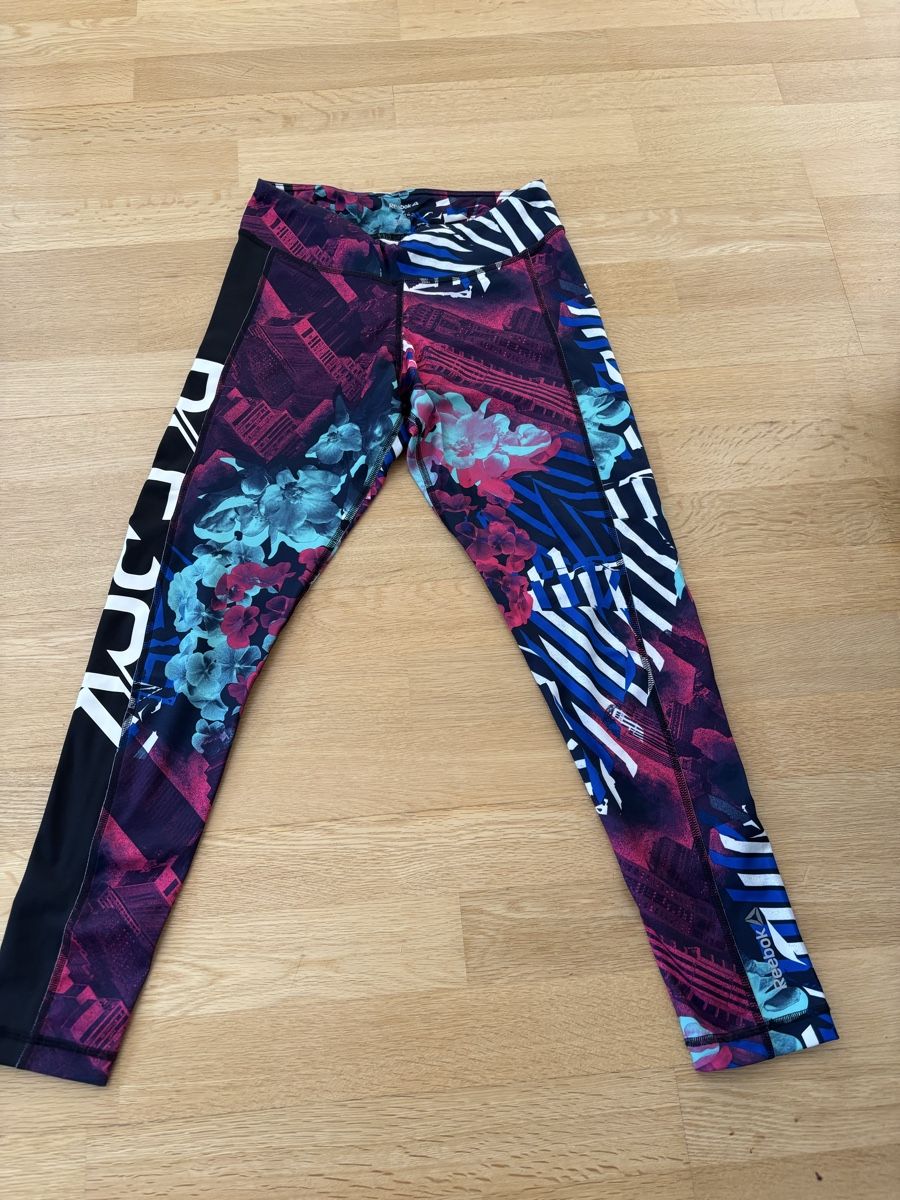 Reebok Leggings: Reebok Leggins S – Usato da Fribourg venduto da dafral