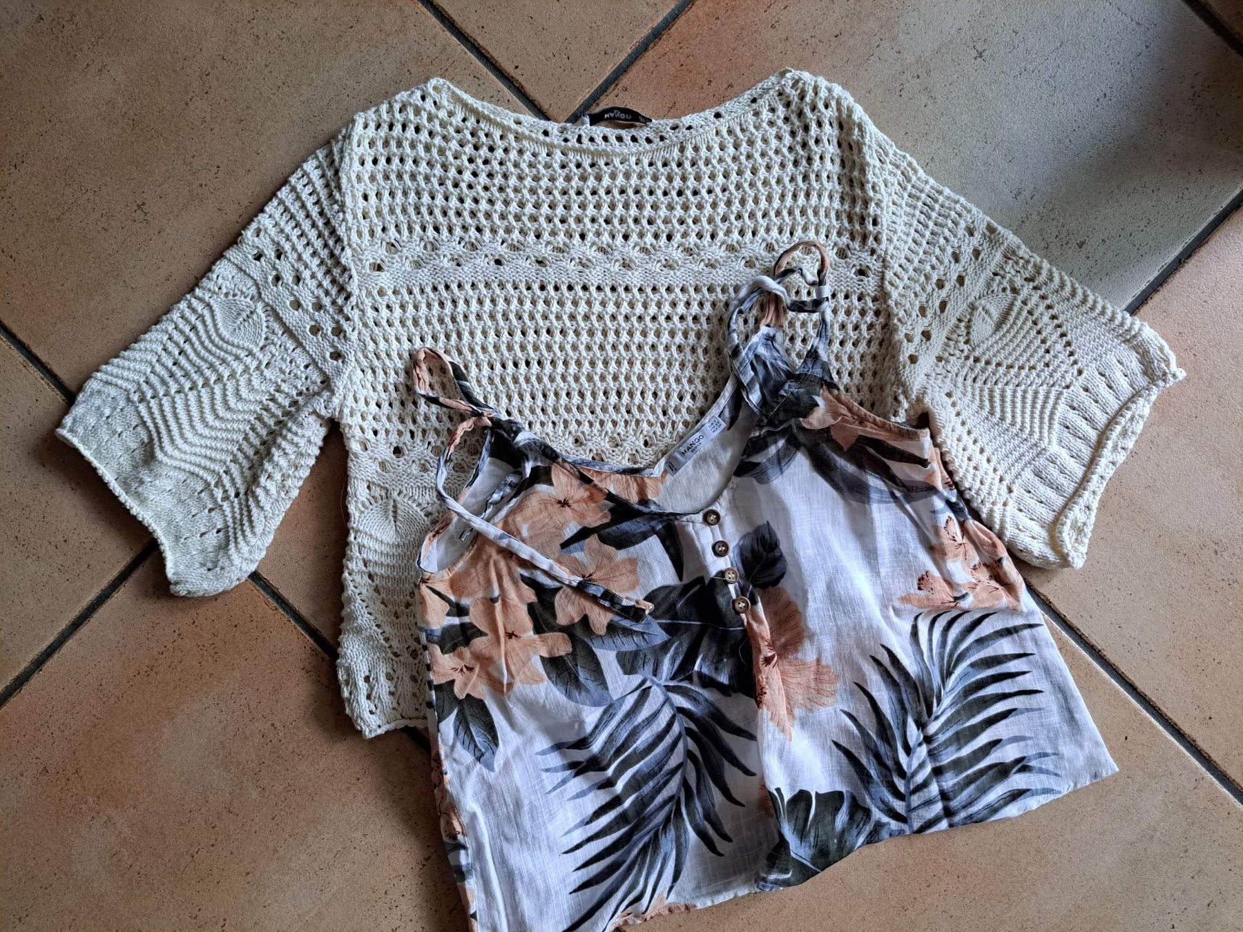 Mango Top: Mango Sommer Shirts – Nuovo (secondo la descrizione) da Neuhausen venduto da carmen_jill
