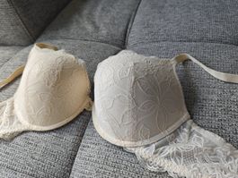 Lace Push-Up Bra - Cream Color - Size 85C 🤍