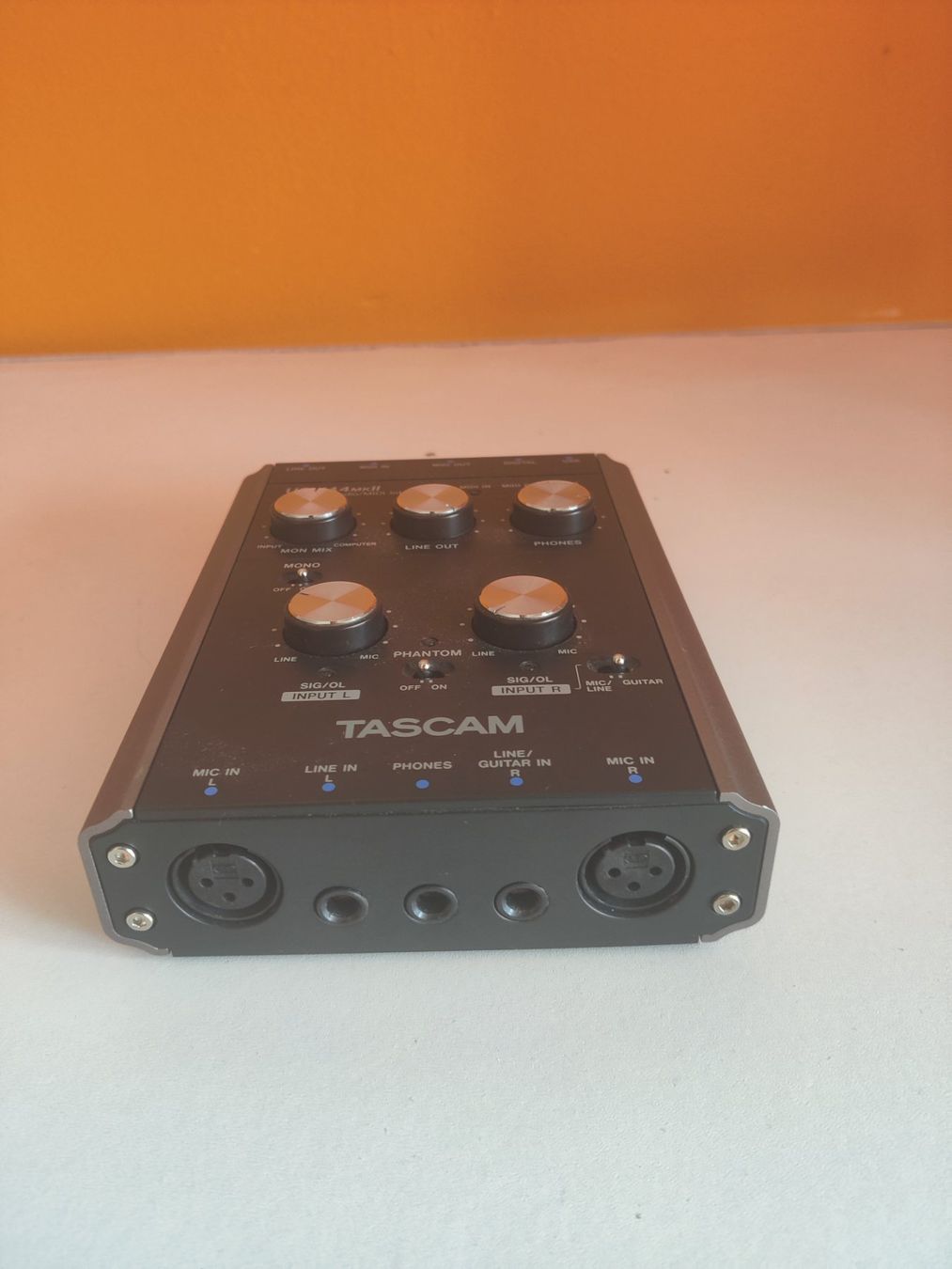 Studioequipment: Tascam US-144mkII USB 2.0 Audio/MIDI Interface – Gebraucht aus Viganello von XTECHSTOREX 3