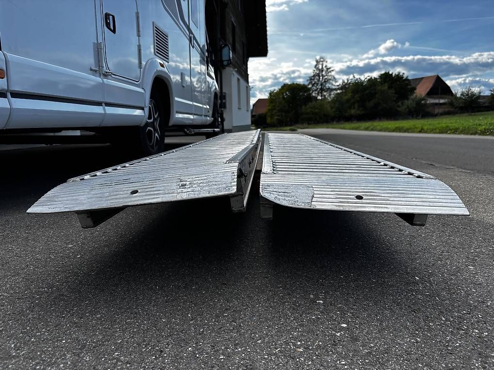 Rampe di accesso: Verladerampe – Usato da Kriechenwil venduto da FK-Holz 3