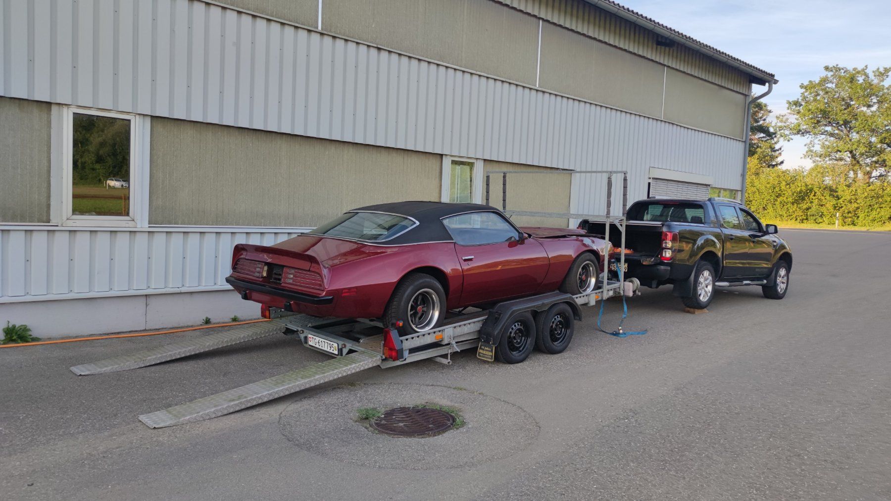 Pontiac Automobili: Pontiac Firebird Formula 400 – Difettoso da Dussnang venduto da SD455