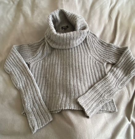Pull gris
