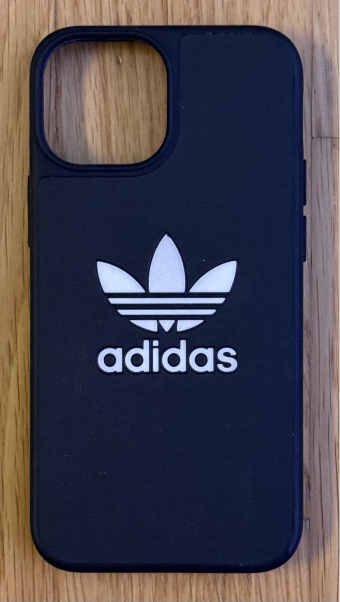 Apple Covers & Schutzfolien: Adidas - iPhone 13 mini Hülle - Hardcase – Gebraucht aus Emmenbrücke von Herzog07 4