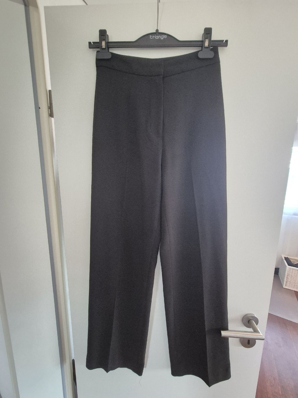 H&M Pantaloni: Elegante schwarze Stoffhose – Nuovo (secondo la descrizione) da Strengelbach venduto da ich1.0
