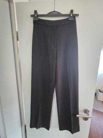 Elegante schwarze Stoffhose