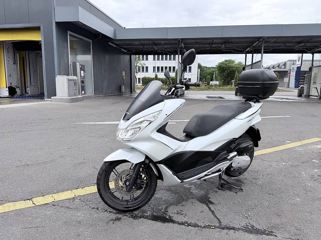 Strada: Honda pcx 125ccm – Usato da nürensdorf venduto da arsimh02