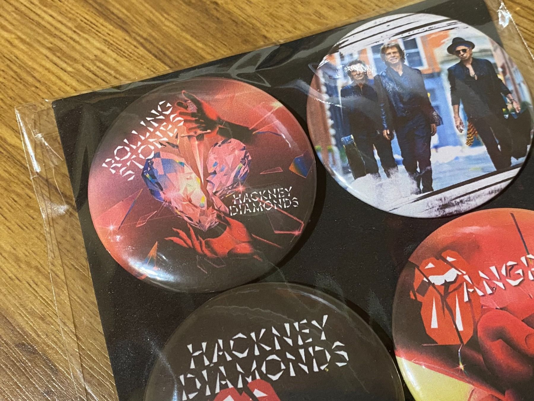 Placchette & Badge: Rolling Stones - Ansteck Badge - Hackney Diamonds – Nuovo (secondo la descrizione) da Basel venduto da VinylLover68 4