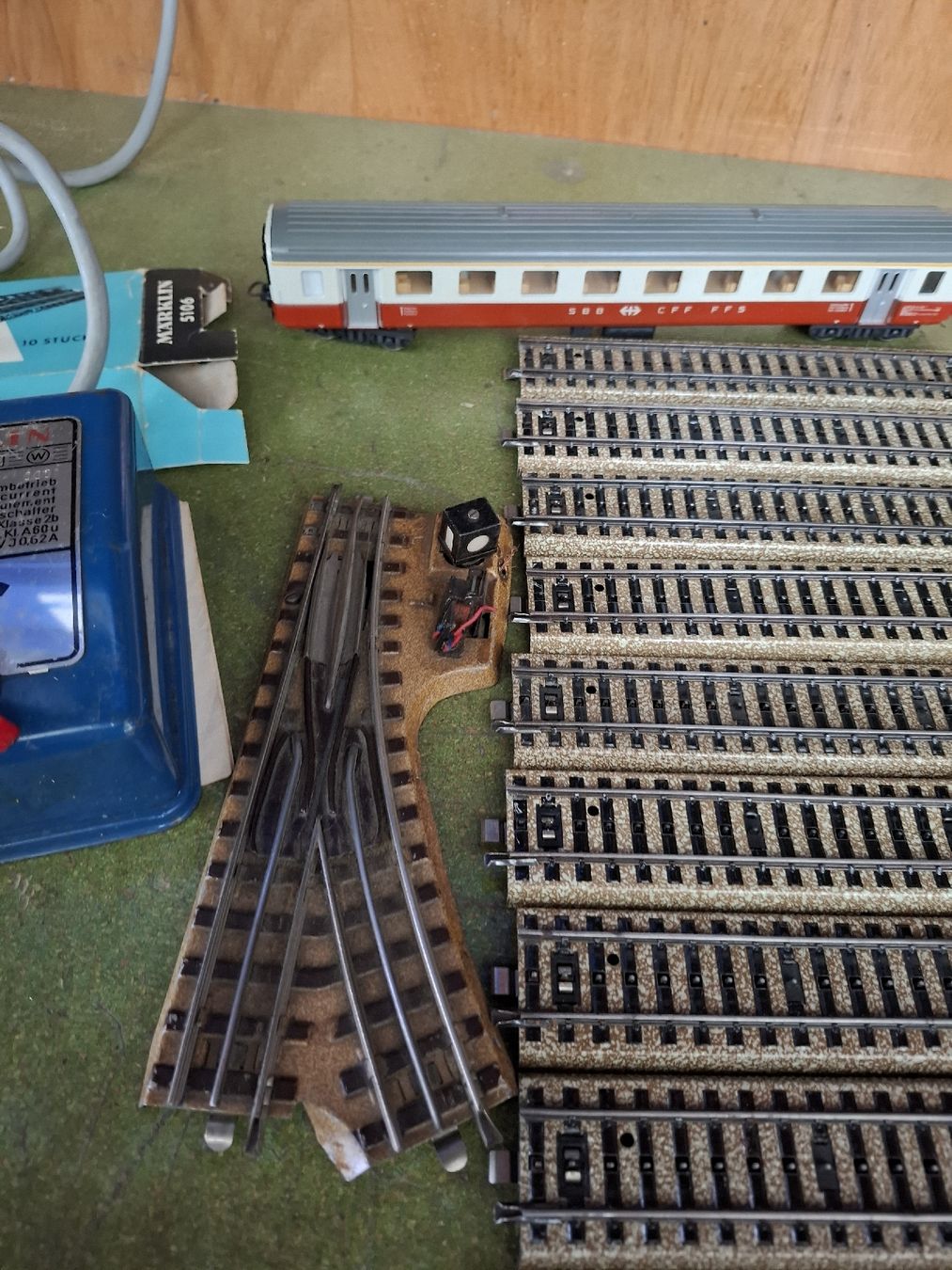 Märklin Modellini di ferrovie: Märklin Schienen – Usato da Udligenswil venduto da Volvo960 3