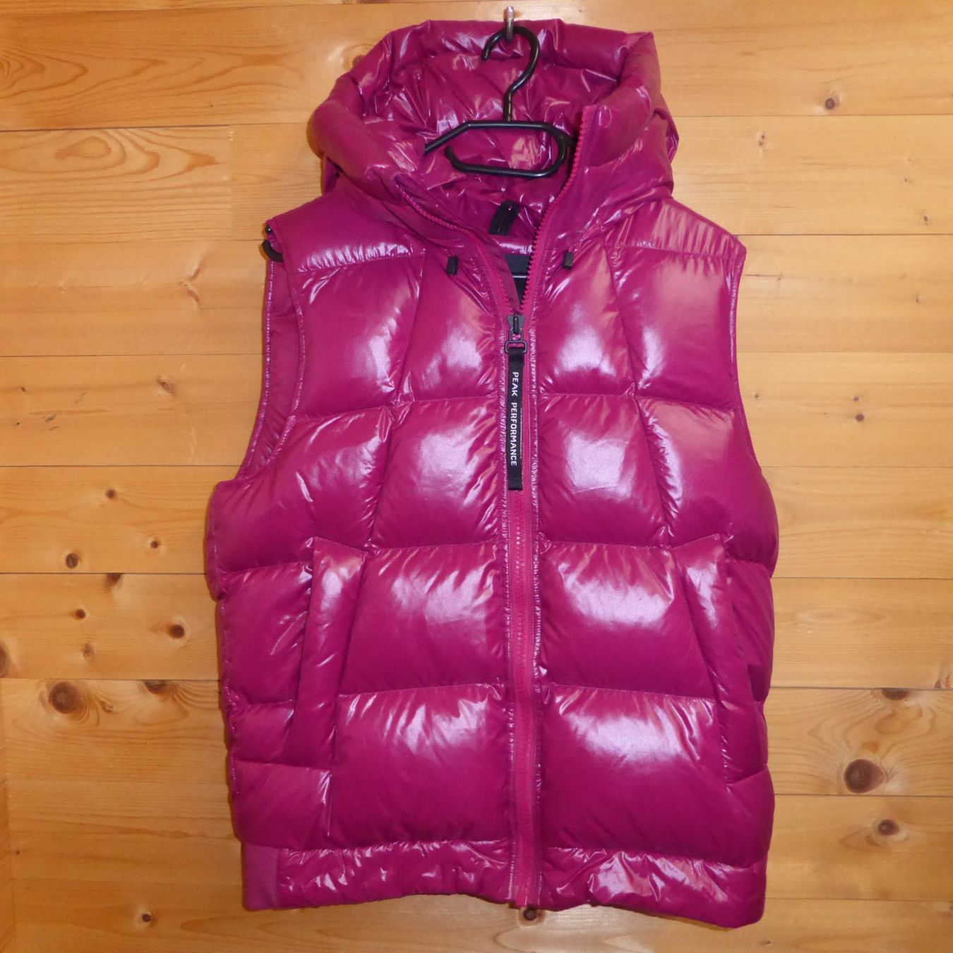 Peak Performance Gilet & Giacche senza maniche: Daunengilet PEAK PERFORMANCE, Gr. M – Usato da St.Gallen venduto da regenbogen5