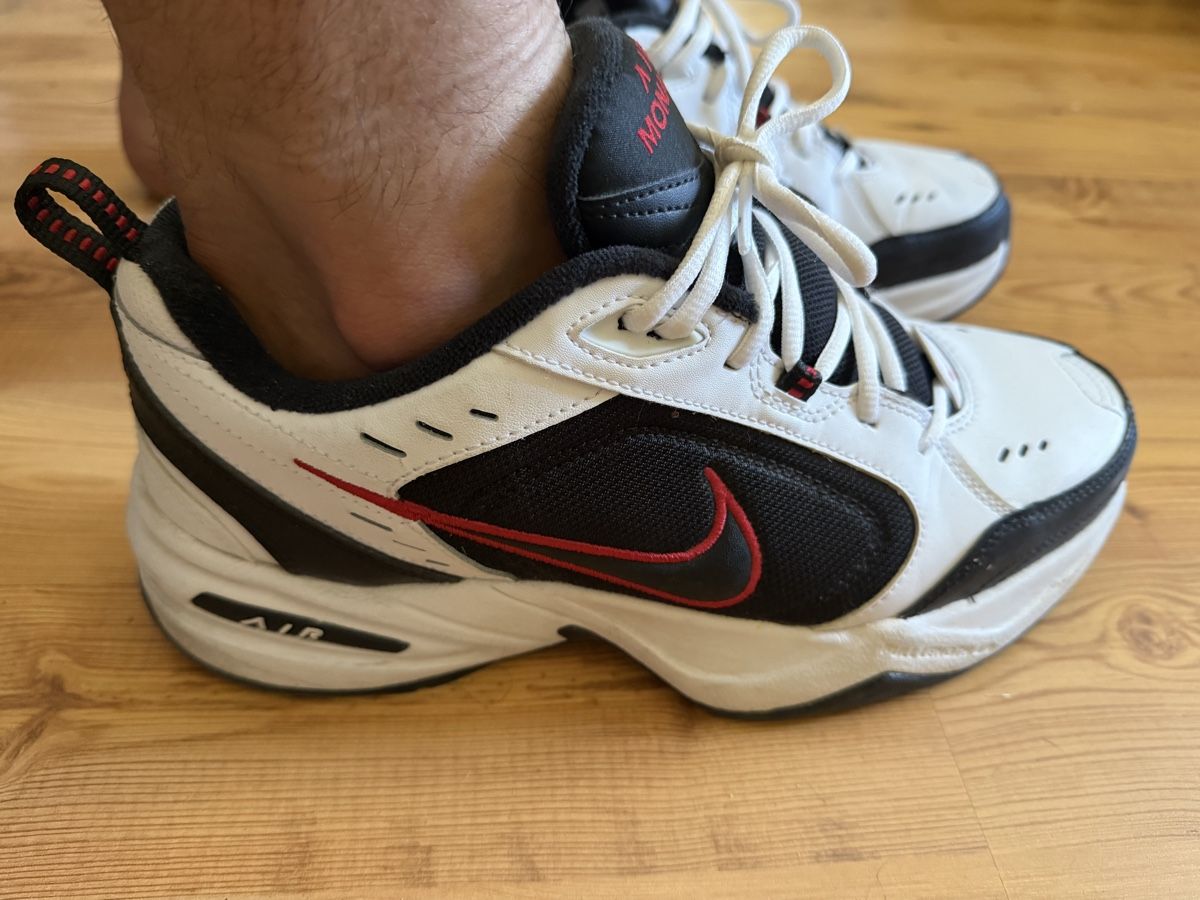 Nike Chaussures hommes: Nike Air Monarch Sneaker – D'occasion à Lohn-Ammannsegg par -dovahkiin- 4