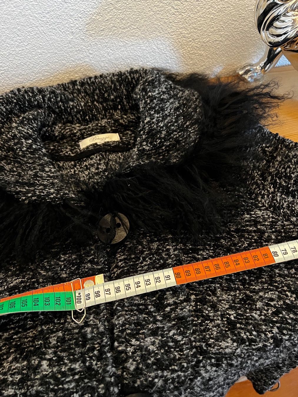Giacche: Strickjacke – Usato da Kloten venduto da pae_wq5j 4