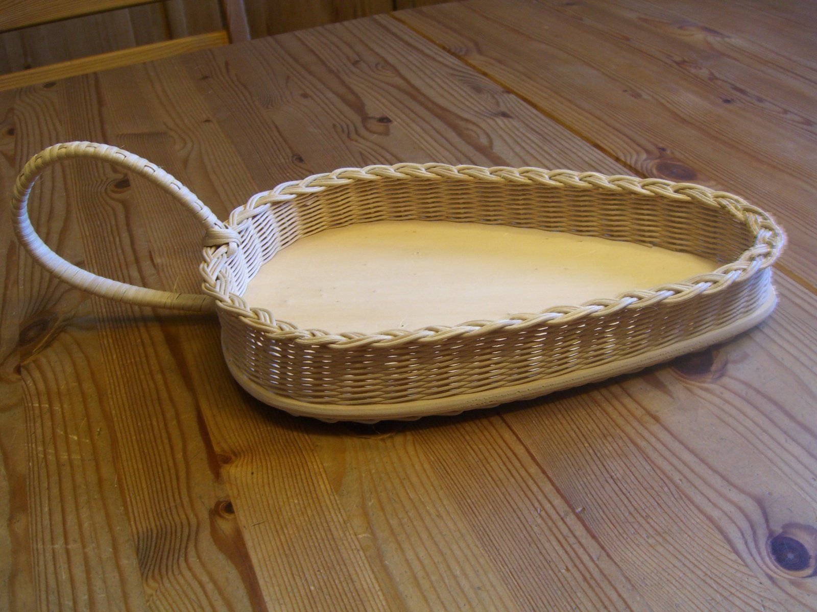 Kit bricolage: 2 dekorative Peddigrohr "Körbchen" – Usato da Winterthur venduto da Gaia 1