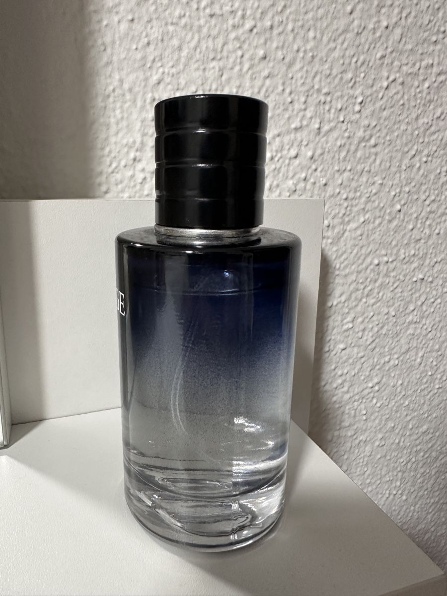 Dior Profumi & Eau de Toilette: Dior Sauvage Eau de Parfum 100ml Herrenparfum – Nuovo (secondo la descrizione) da Oberurnen venduto da nes_8xqt 2