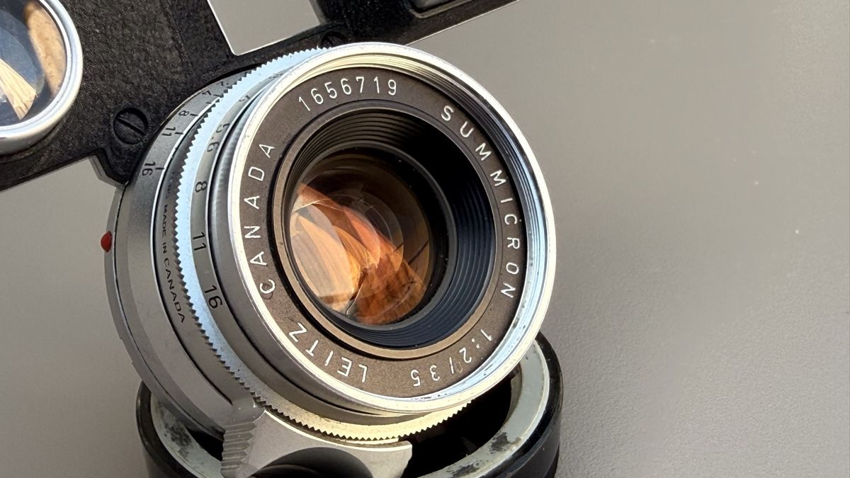 Leica Obiettivi: Leica Leitz 35mm f/2.0 Summicron 8 elements/ mit Brille – Usato da Rümlang venduto da Ifyouleavethestreet_ 4