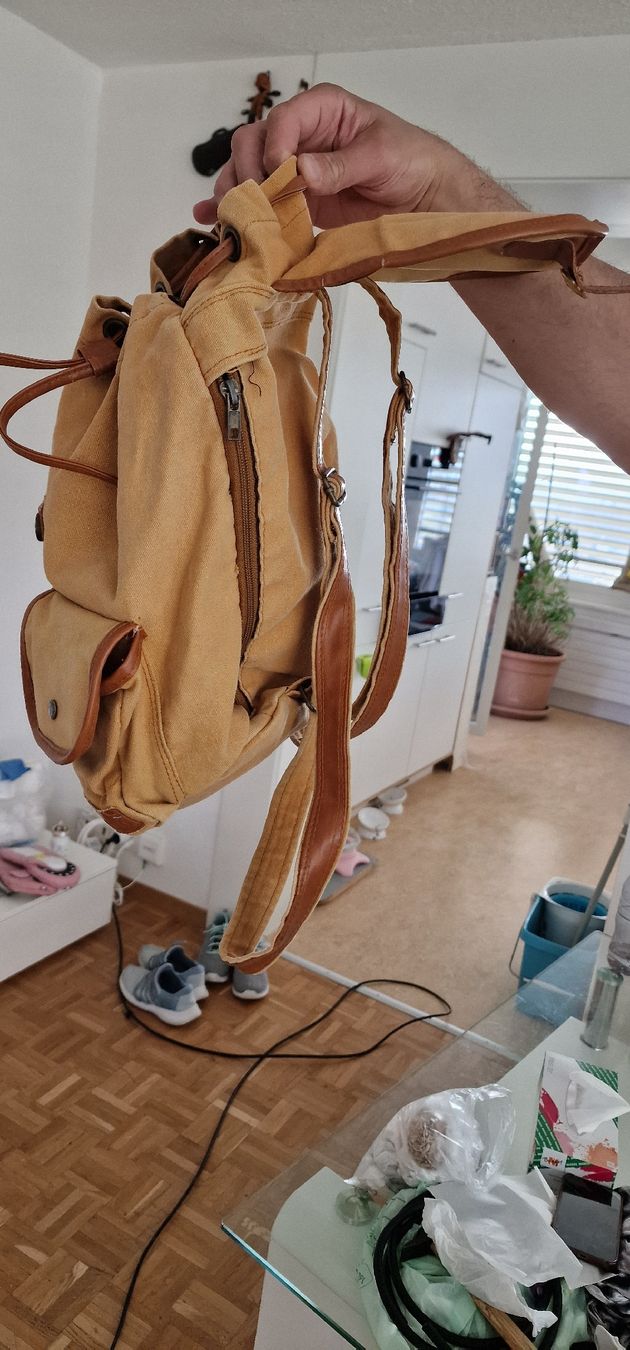 Zaini: Robuster Vintage Rucksack – Usato da Zürich venduto da Abrar123 3