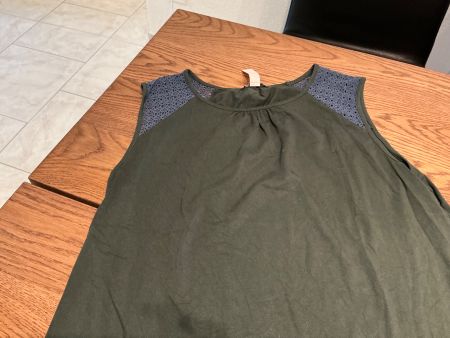 Sommertop mit Spitzendetails, Gr.44 Street One