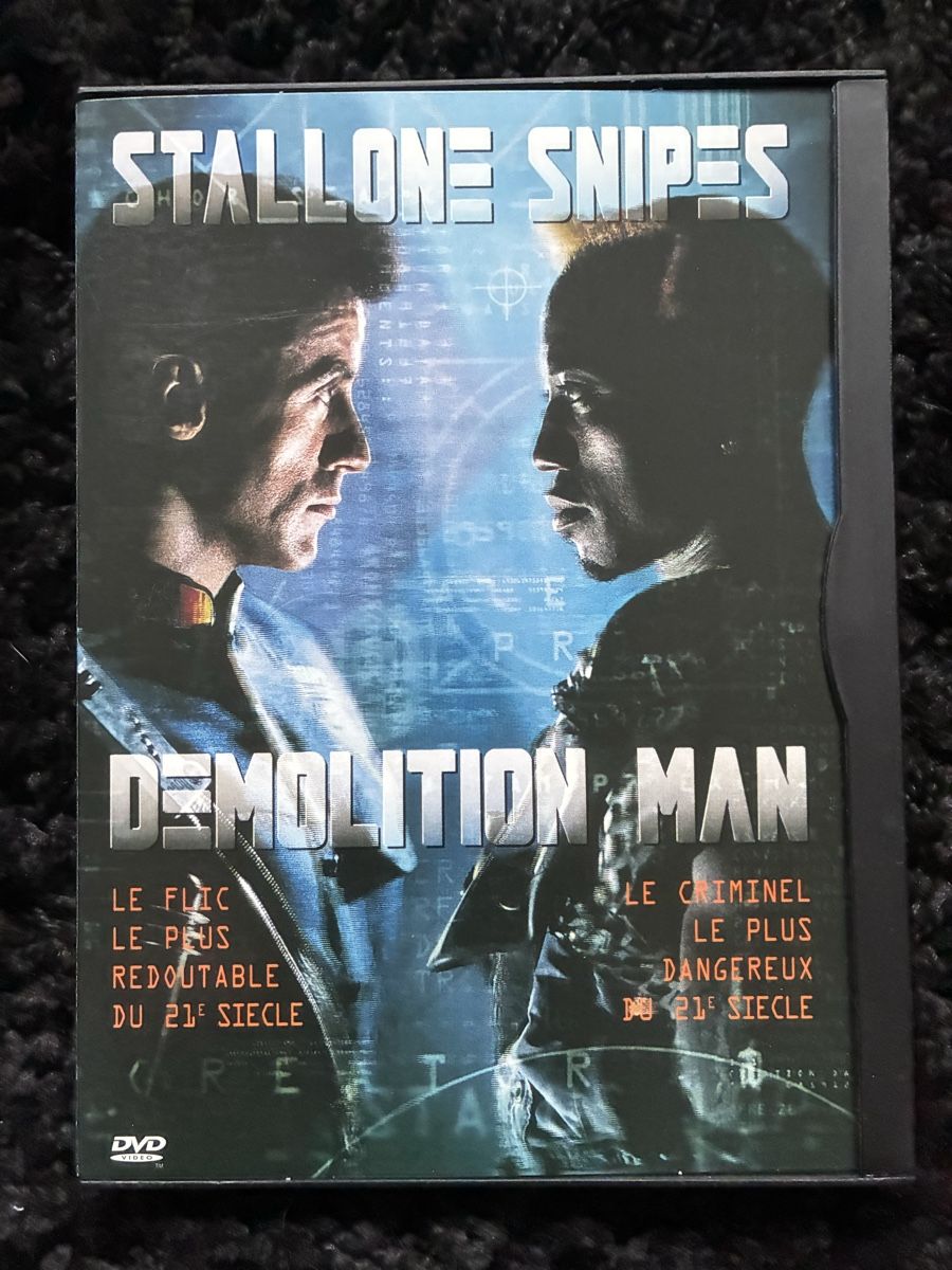 Tutti i DVDs: DVD Demolition Man – Usato da Neyruz FR venduto da Shcc17