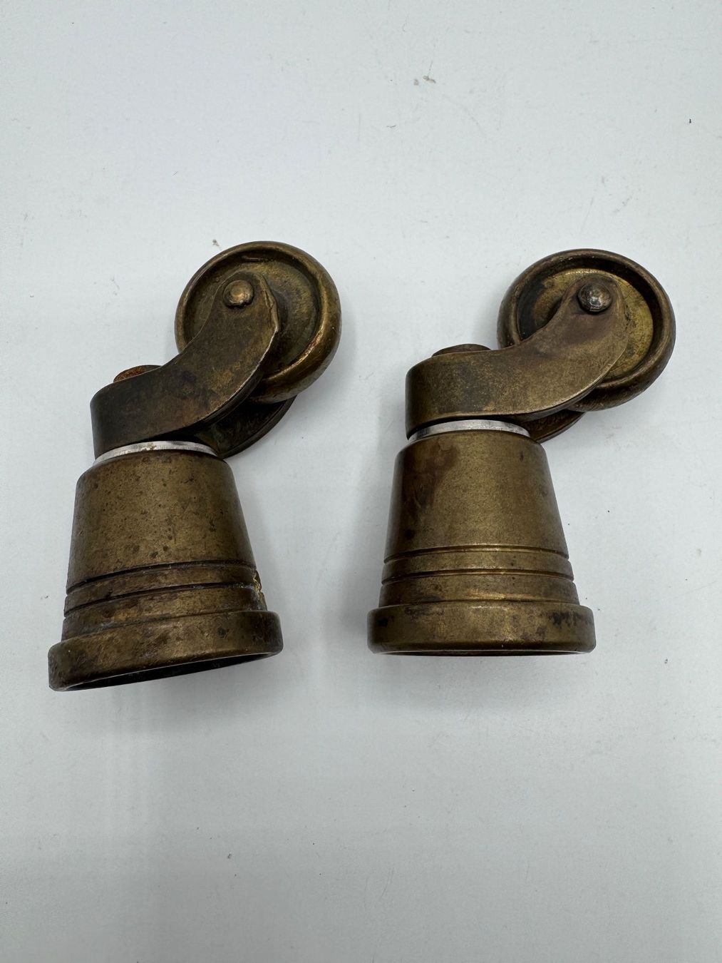 Sonstiges zum Lager & Transport: 2 antike Moebelrollen, Messing, vintage – Gebraucht aus Sachseln von BONATI01