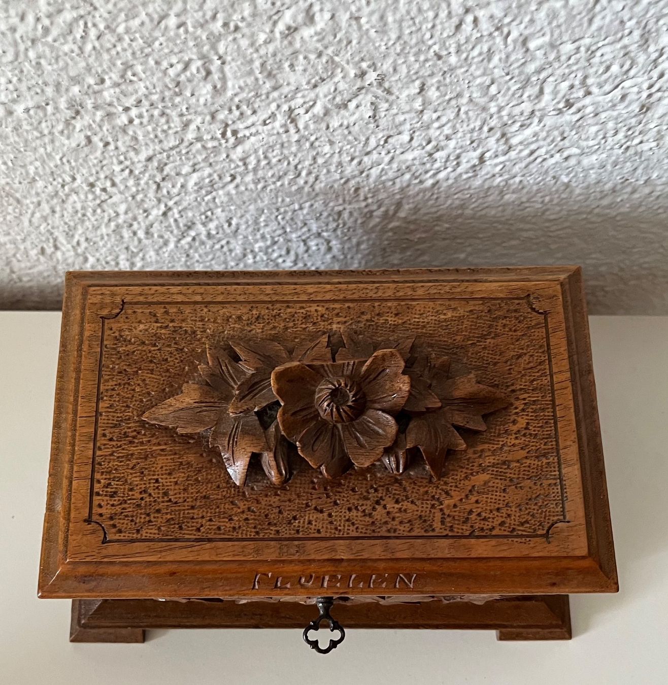 Cassapanche: Schmuck Schatulle / Box antik Brienz ? – Usato da Kirchleerau venduto da Piroska05 1