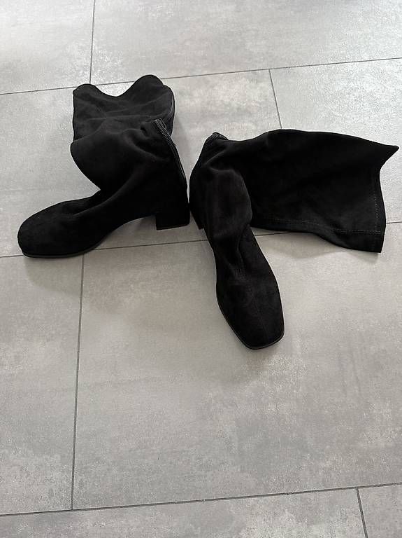 Scarpe da donna: Botte noir  – Usato da Saxon venduto da lau_8dpj