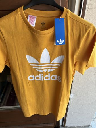 Adidas T-Shirt gelb Grösse 164 mit Etikett
