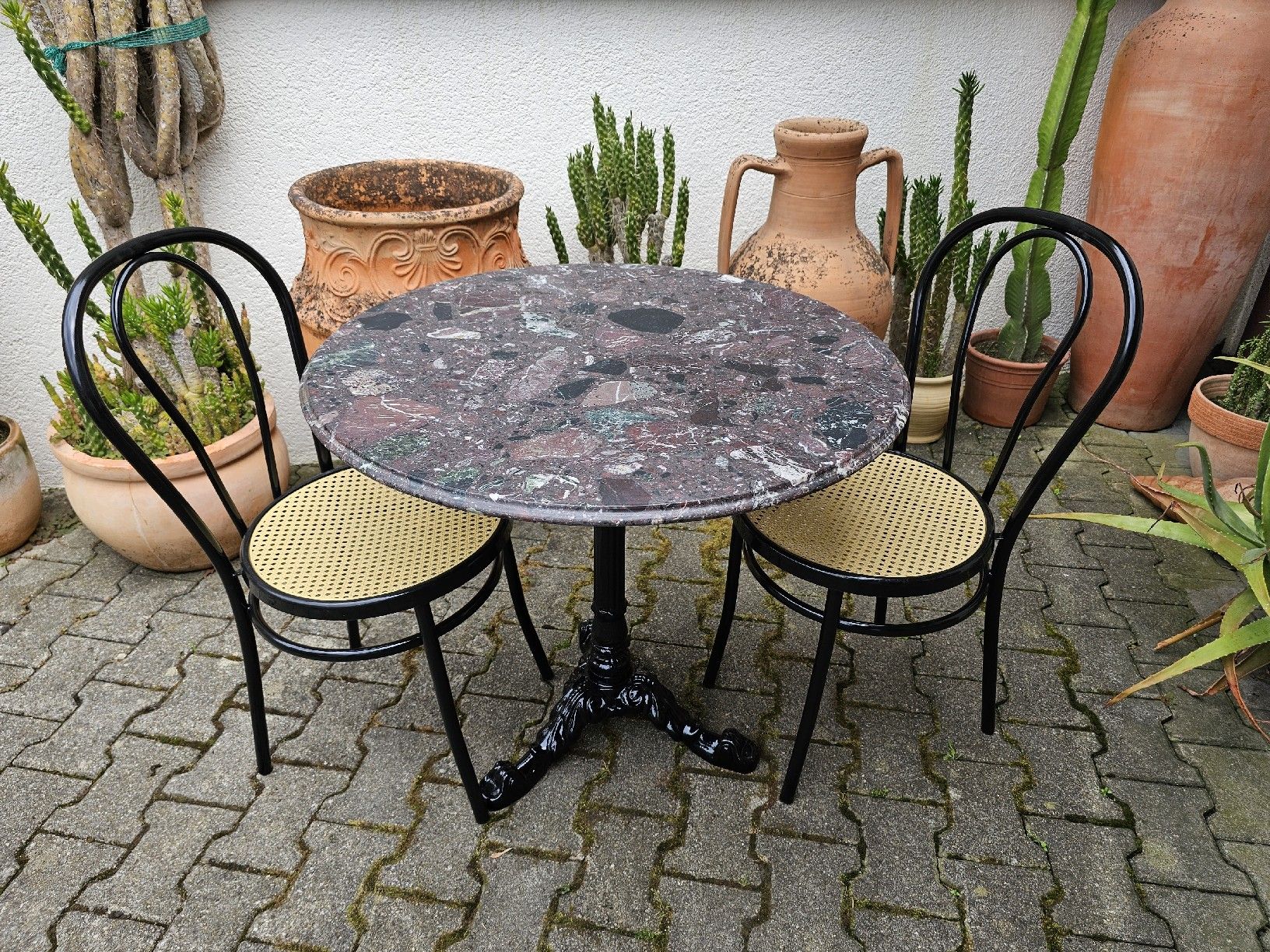 Tavoli: Bistrotisch Marmortisch 2 Bistrostühle – Usato da Villnachern venduto da hasta08 7