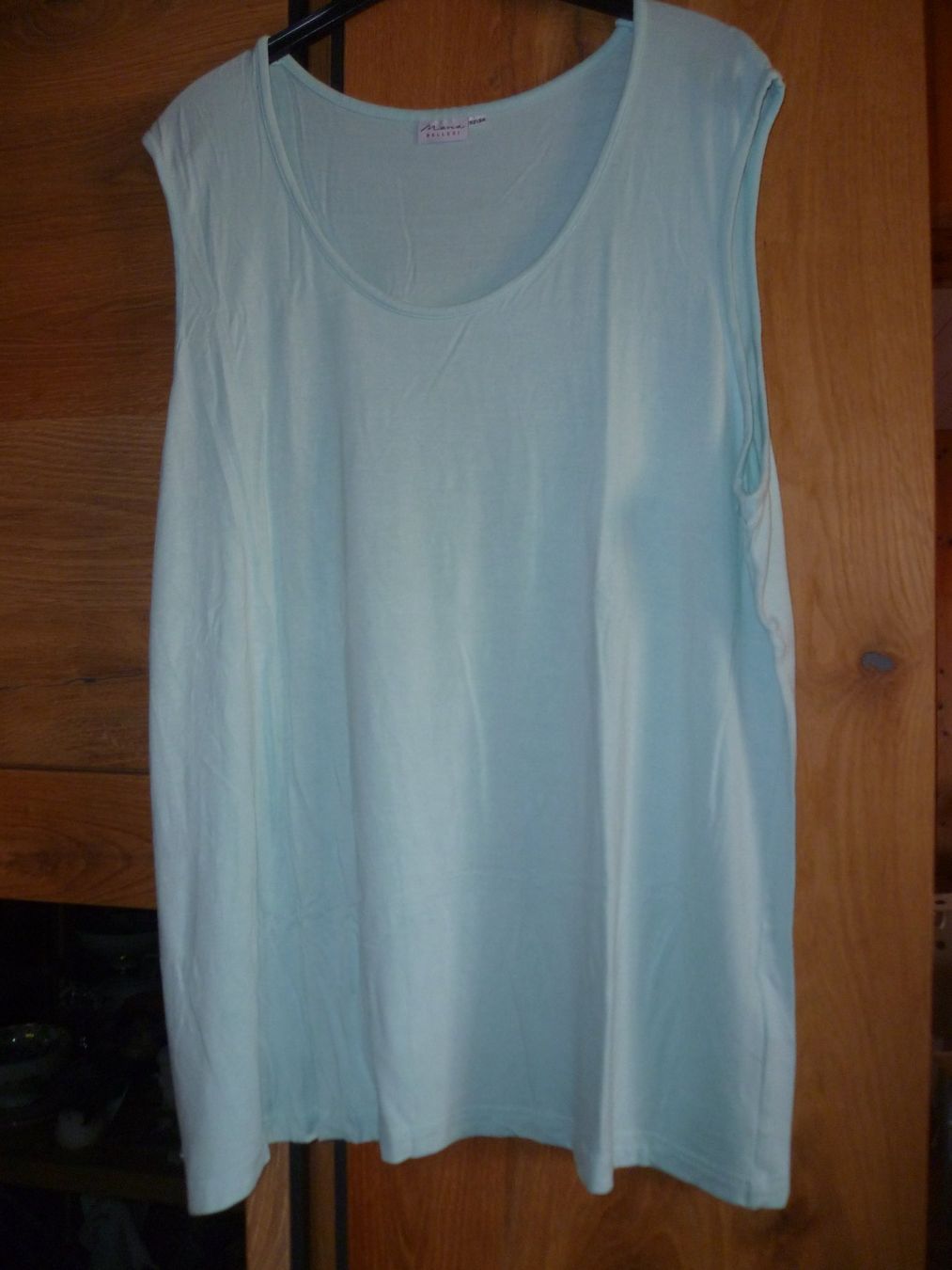 Top: Top – Usato da Bargen BE venduto da angel611