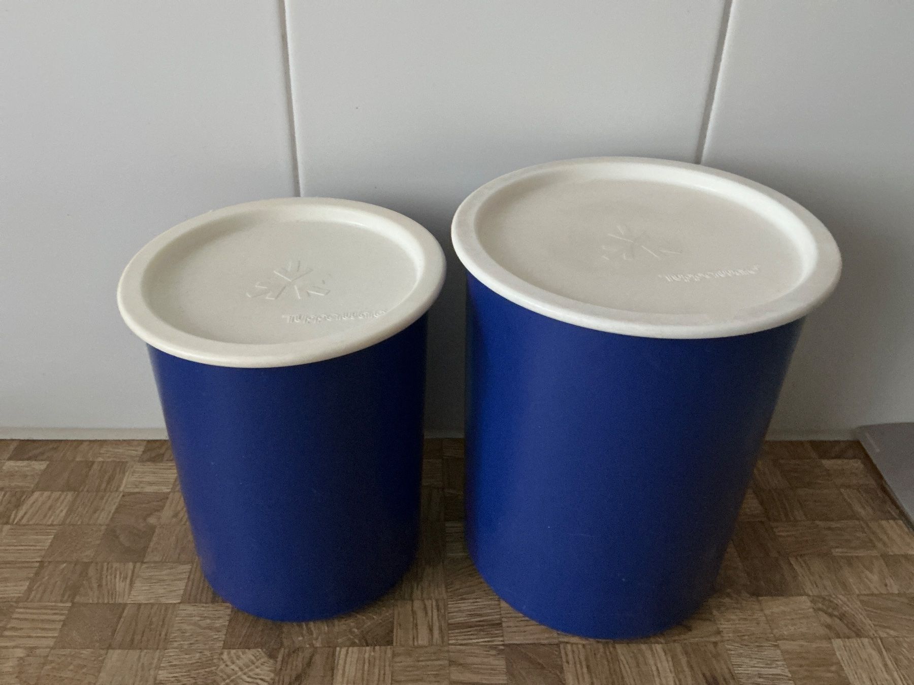 Tupperware Contenitori & Simili: Tupperware 2 Vorratbehälter – Usato da Birmensdorf ZH venduto da Hilhan