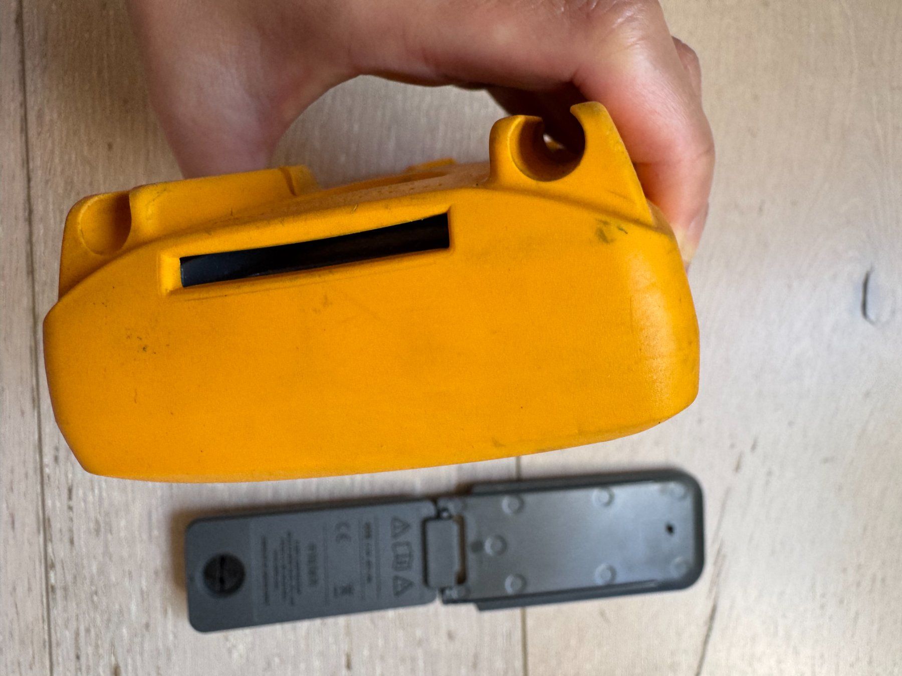 Fluke Misurare: Fluke 17B+ Multimeter – Usato da Zürich venduto da yaoclemens 2