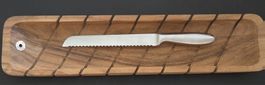 Planche à découper avec couteau